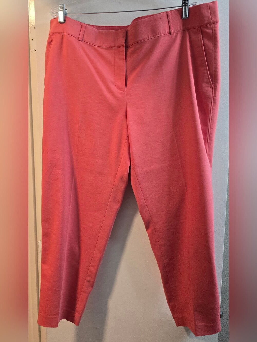 139 Cropped Ponte Knit Ankle Pants - Coral Pink